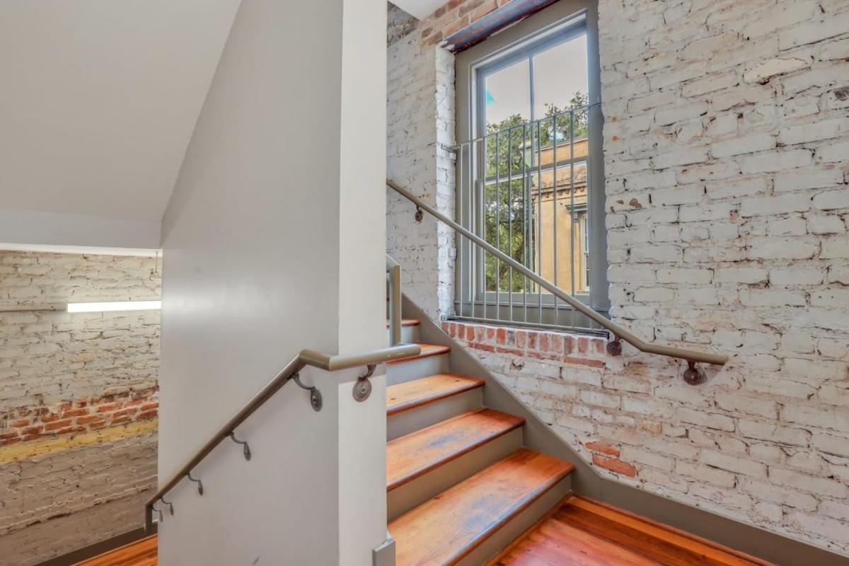 Knockout Loft- Near Plant Riverside Savannah Exterior photo